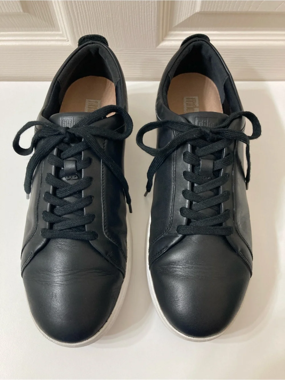FitFlop Women’s Rally Lace Up Black Leather Sneakers 10 Athleisure Sporty Preppy - Picture 5 of 11